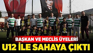 Meclis Üyeleri U12 ile sahaya çıktı