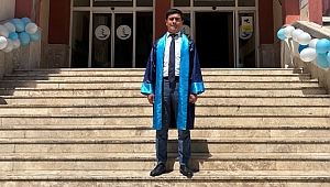 Emekli Astsubay 42 yaşında 7. Üniversiteyi bitirdi.
