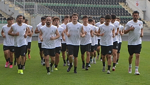 Deneyimli orta saha oyuncusu Şeflek Denizli İdmanyurdu’nda