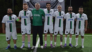 Grubunda son maçı kazanan Diş Teknisyenleri adını Play Off’a yazdırdı
